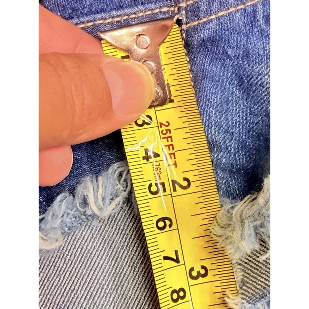 Buckle Black Fit No. 53 Stretch Jean Shorts Mid‎ Rise Light Distressed Denim 26